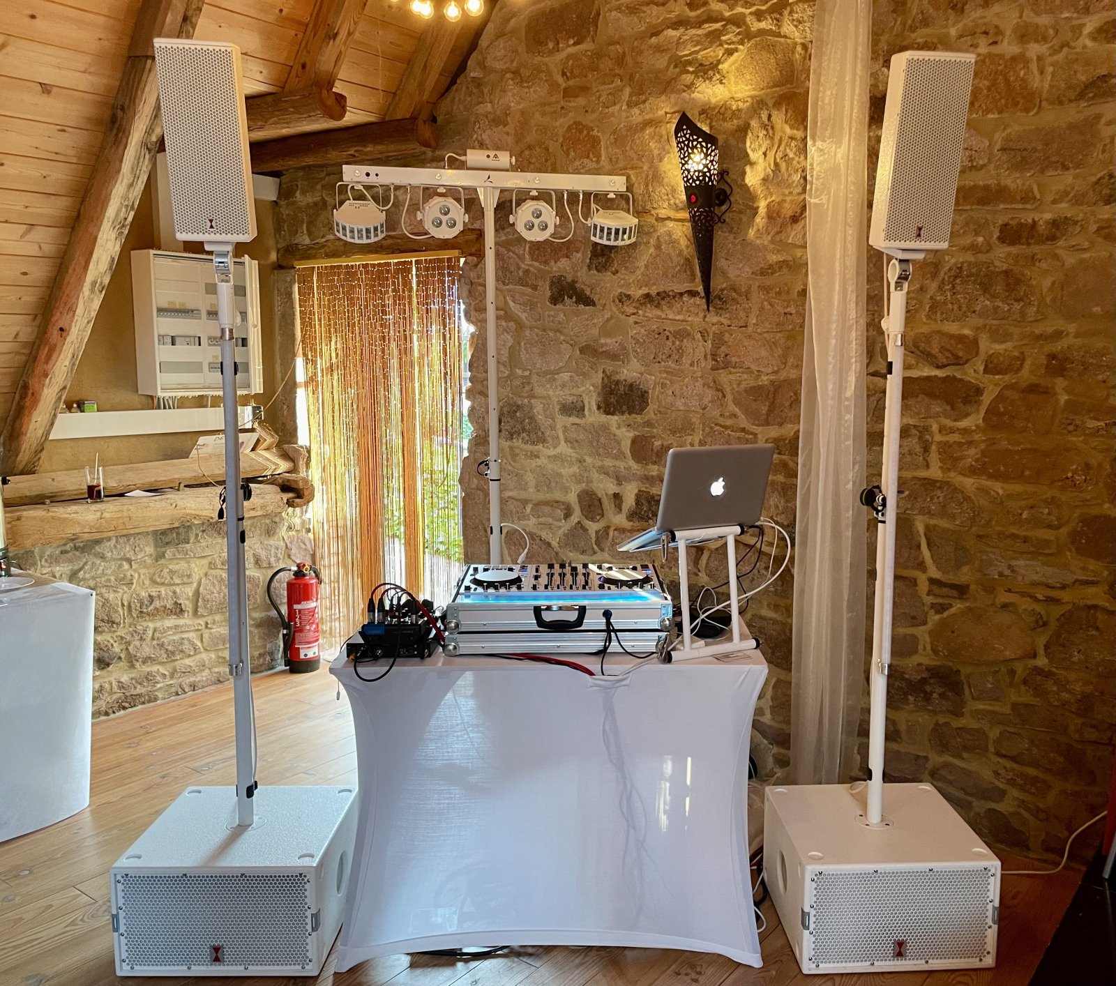 Mein Setup in der Eventlocation-Falkenstein in Falkenstein für besondere Events Mein Setup in der Eventlocation-Falkenstein in Falkenstein, stilvoll vorbereitet für besondere Veranstaltungen und unvergessliche Events